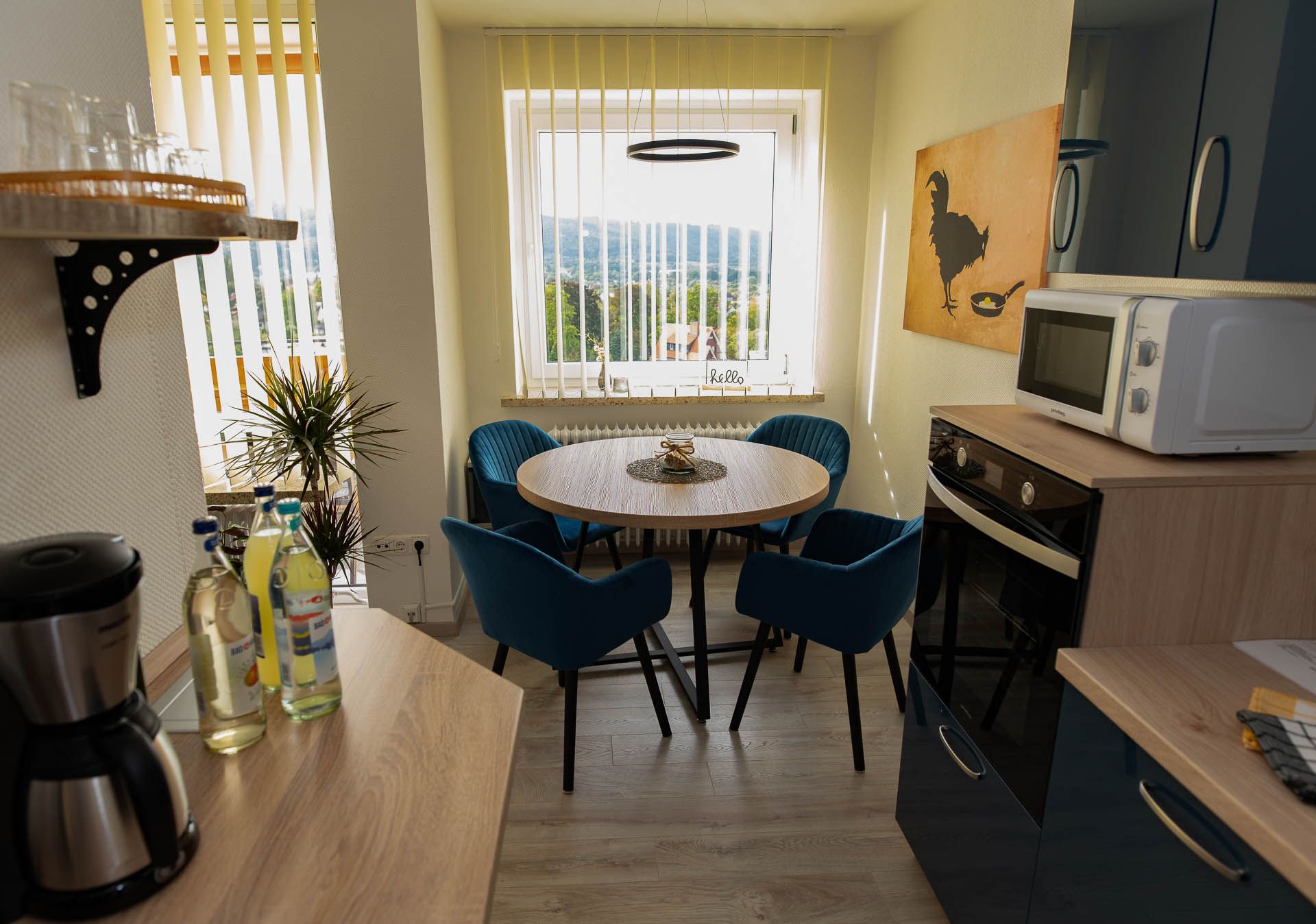 K&uuml;che mit Essbereich